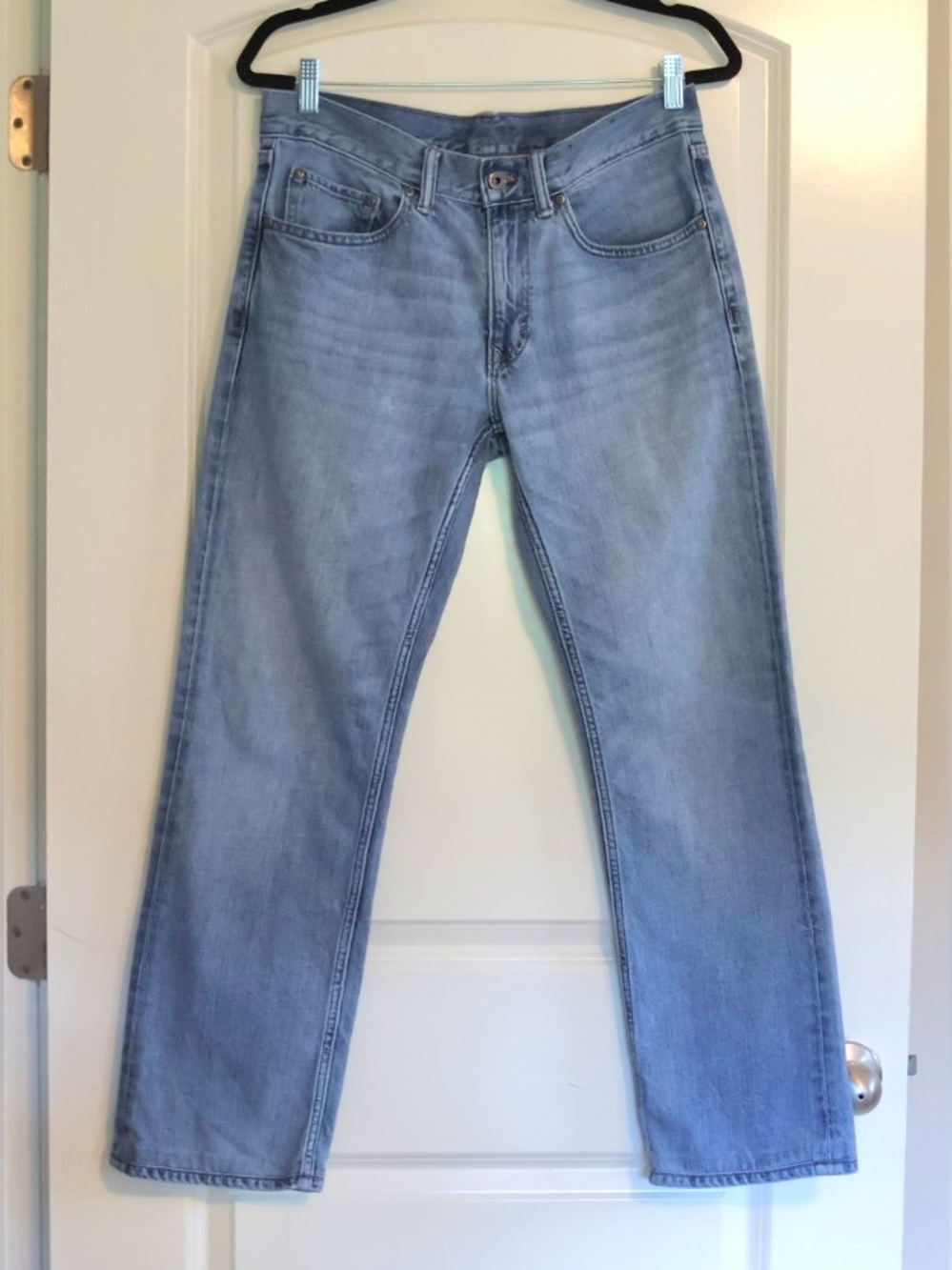 Banana Republic Men’s 30x30 Straight Leg Jeans Light Wash Denim